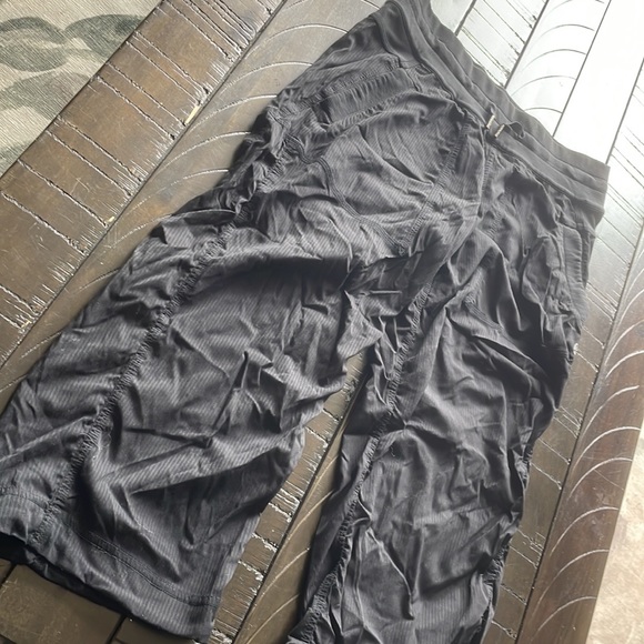 Studio Crop Size 6 - Picture 4 of 11